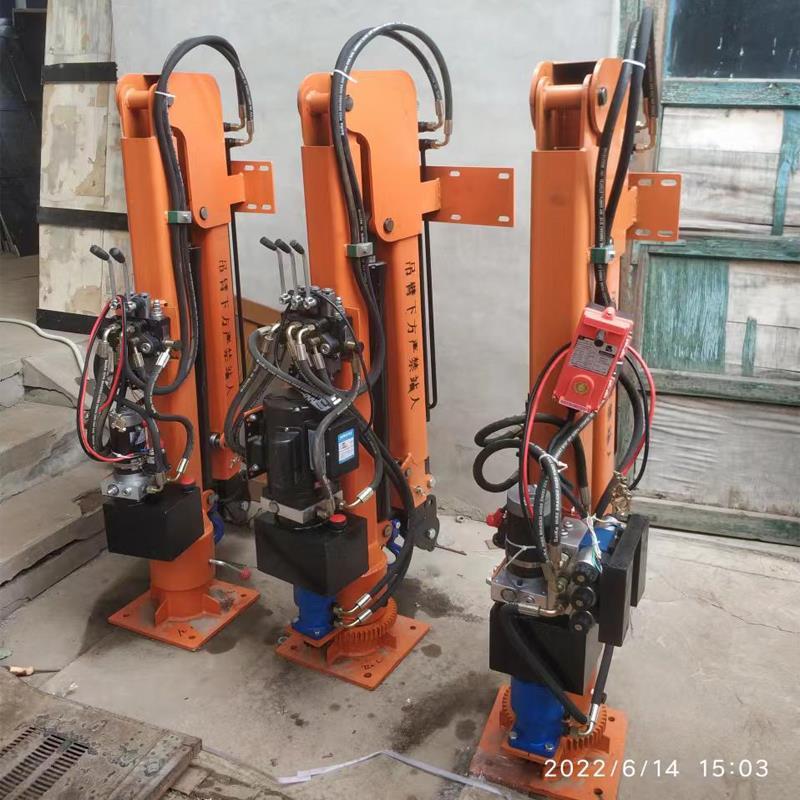 保德县重汽蓝牌随车吊 3.2吨 国六动力强 液压驱动 农用自卸起重机